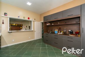 Casa à venda com 413m², 3 dormitórios, 3 suítes, 4 vagas, no bairro Sétimo Céu em Porto Alegre