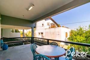 Casa à venda com 413m², 3 dormitórios, 3 suítes, 4 vagas, no bairro Sétimo Céu em Porto Alegre