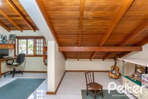 Casa em Condomínio à venda com 208m², 3 dormitórios, 1 suíte, 2 vagas, no bairro Tristeza em PORTO ALEGRE