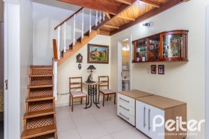 Casa em Condomínio à venda com 208m², 3 dormitórios, 1 suíte, 2 vagas, no bairro Tristeza em PORTO ALEGRE