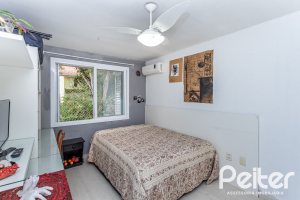 Casa em Condomínio à venda com 208m², 3 dormitórios, 1 suíte, 2 vagas, no bairro Tristeza em PORTO ALEGRE