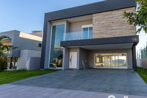 Casa em Condomínio à venda com 293m², 4 dormitórios, 4 suítes, 2 vagas, no bairro Alphaville em PORTO ALEGRE