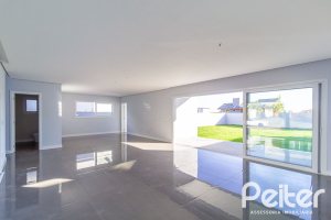 Casa em Condomínio à venda com 293m², 4 dormitórios, 4 suítes, 2 vagas, no bairro Alphaville em PORTO ALEGRE