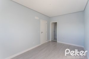 Casa em Condomínio à venda com 293m², 4 dormitórios, 4 suítes, 2 vagas, no bairro Alphaville em PORTO ALEGRE