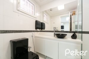  à venda, no bairro  em 