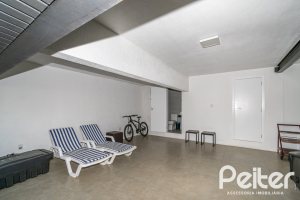 Casa à venda com 266m², 3 dormitórios, 2 suítes, 4 vagas, no bairro Jardim Isabel em Porto Alegre