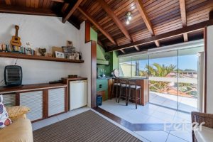 Casa em Condomínio à venda com 145m², 3 dormitórios, 1 suíte, 2 vagas, no bairro Ipanema em Porto Alegre