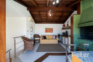 Casa em Condomínio à venda com 145m², 3 dormitórios, 1 suíte, 2 vagas, no bairro Ipanema em Porto Alegre