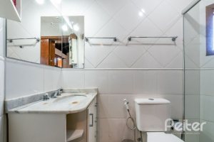 Casa em Condomínio à venda com 145m², 3 dormitórios, 1 suíte, 2 vagas, no bairro Ipanema em Porto Alegre