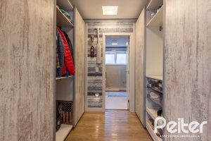 Casa em Condomínio à venda com 568m², 4 dormitórios, 4 suítes, 5 vagas, no bairro Pedra Redonda em PORTO ALEGRE