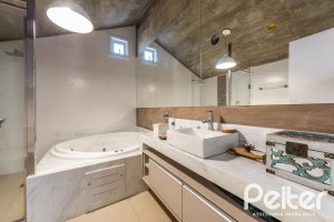 Casa em Condomínio à venda com 568m², 4 dormitórios, 4 suítes, 5 vagas, no bairro Pedra Redonda em PORTO ALEGRE