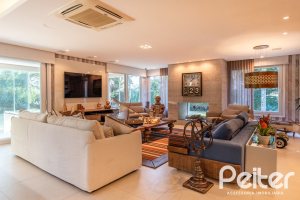 Casa em Condomínio à venda com 568m², 4 dormitórios, 4 suítes, 5 vagas, no bairro Pedra Redonda em PORTO ALEGRE