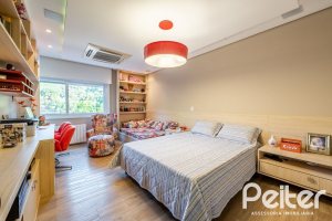 Casa em Condomínio à venda com 568m², 4 dormitórios, 4 suítes, 5 vagas, no bairro Pedra Redonda em PORTO ALEGRE