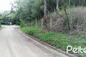 Terreno à venda com 904m², no bairro Ponta Grossa em Porto Alegre
