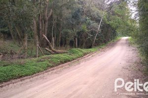 Terreno à venda com 904m², no bairro Ponta Grossa em Porto Alegre