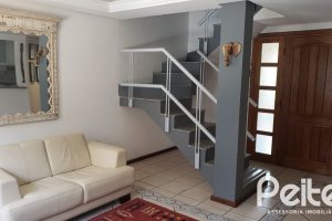 Casa em Condomínio à venda com 300m², 3 dormitórios, 3 suítes, 3 vagas, no bairro Ipanema em Porto Alegre