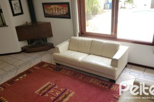 Casa em Condomínio à venda com 300m², 3 dormitórios, 3 suítes, 3 vagas, no bairro Ipanema em Porto Alegre