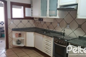 Casa em Condomínio à venda com 300m², 3 dormitórios, 3 suítes, 3 vagas, no bairro Ipanema em Porto Alegre