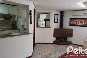 Casa em Condomínio à venda com 300m², 3 dormitórios, 3 suítes, 3 vagas, no bairro Ipanema em Porto Alegre