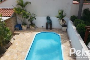 Casa em Condomínio à venda com 300m², 3 dormitórios, 3 suítes, 3 vagas, no bairro Ipanema em Porto Alegre