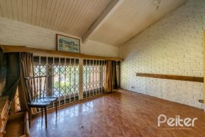 Casa à venda com 365m², 4 dormitórios, 3 suítes, 4 vagas, no bairro Vila Assunção em Porto Alegre