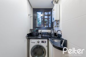 Cobertura à venda com 196m², 3 dormitórios, 1 suíte, 2 vagas, no bairro Tristeza em Porto Alegre