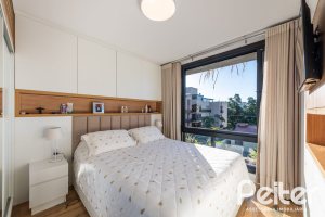 Cobertura à venda com 196m², 3 dormitórios, 1 suíte, 2 vagas, no bairro Tristeza em Porto Alegre