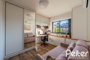 Cobertura à venda com 196m², 3 dormitórios, 1 suíte, 2 vagas, no bairro Tristeza em Porto Alegre