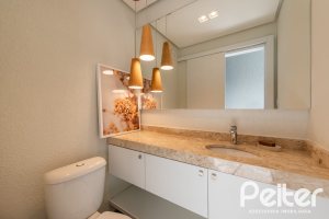 Cobertura à venda com 196m², 3 dormitórios, 1 suíte, 2 vagas, no bairro Tristeza em Porto Alegre