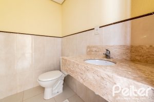 Casa em Condomínio à venda com 273m², 3 dormitórios, 3 suítes, 3 vagas, no bairro Vila Assunção em Porto Alegre