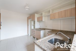 Casa em Condomínio à venda com 273m², 3 dormitórios, 3 suítes, 3 vagas, no bairro Vila Assunção em Porto Alegre