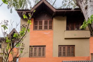 Casa em Condomínio à venda com 273m², 3 dormitórios, 3 suítes, 3 vagas, no bairro Vila Assunção em Porto Alegre