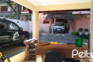 Casa em Condomínio à venda com 148m², 3 dormitórios, 1 suíte, 2 vagas, no bairro Guarujá em Porto Alegre