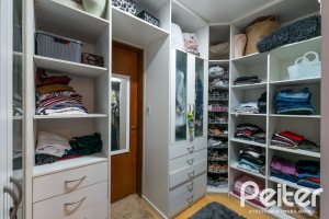 Casa em Condomínio à venda com 233m², 3 dormitórios, 1 suíte, 5 vagas, no bairro Ipanema em Porto Alegre