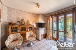 Casa em Condomínio à venda com 233m², 3 dormitórios, 1 suíte, 5 vagas, no bairro Ipanema em Porto Alegre