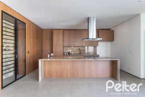Casa em Condomínio à venda com 434m², 4 dormitórios, 4 suítes, 6 vagas, no bairro Terra Ville em PORTO ALEGRE