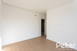Casa em Condomínio à venda com 434m², 4 dormitórios, 4 suítes, 6 vagas, no bairro Terra Ville em PORTO ALEGRE