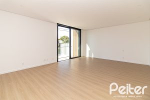 Casa em Condomínio à venda com 434m², 4 dormitórios, 4 suítes, 6 vagas, no bairro Terra Ville em PORTO ALEGRE