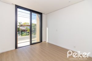 Casa em Condomínio à venda com 434m², 4 dormitórios, 4 suítes, 6 vagas, no bairro Terra Ville em PORTO ALEGRE