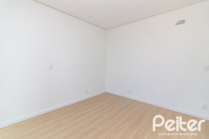 Casa em Condomínio à venda com 434m², 4 dormitórios, 4 suítes, 6 vagas, no bairro Terra Ville em PORTO ALEGRE