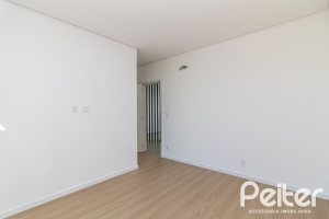 Casa em Condomínio à venda com 434m², 4 dormitórios, 4 suítes, 6 vagas, no bairro Terra Ville em PORTO ALEGRE