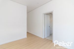 Casa em Condomínio à venda com 434m², 4 dormitórios, 4 suítes, 6 vagas, no bairro Terra Ville em PORTO ALEGRE