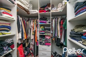 Casa à venda com 160m², 3 dormitórios, 1 suíte, 4 vagas, no bairro Ipanema / Imperial Parque em Porto Alegre