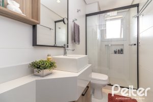 Casa em Condomínio à venda com 190m², 3 dormitórios, 3 suítes, 2 vagas, no bairro Tristeza em Porto Alegre