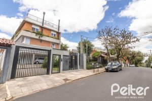 Casa em Condomínio à venda com 190m², 3 dormitórios, 3 suítes, 2 vagas, no bairro Tristeza em Porto Alegre