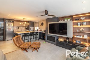 Casa em Condomínio à venda com 190m², 3 dormitórios, 3 suítes, 2 vagas, no bairro Tristeza em Porto Alegre