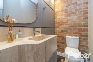 Casa em Condomínio à venda com 190m², 3 dormitórios, 3 suítes, 2 vagas, no bairro Tristeza em Porto Alegre