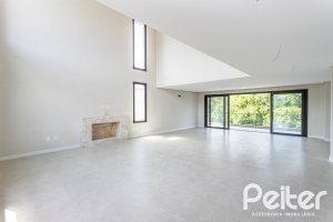 Casa em Condomínio à venda com 380m², 4 dormitórios, 4 suítes, 3 vagas, no bairro Alphaville em PORTO ALEGRE
