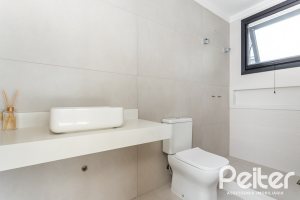 Casa em Condomínio à venda com 380m², 4 dormitórios, 4 suítes, 3 vagas, no bairro Alphaville em PORTO ALEGRE