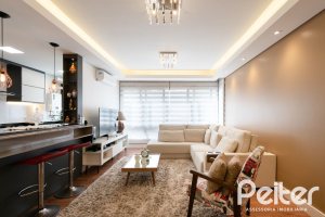 Apartamento à venda com 94m², 3 dormitórios, 1 suíte, 2 vagas, no bairro Ipanema em Porto Alegre